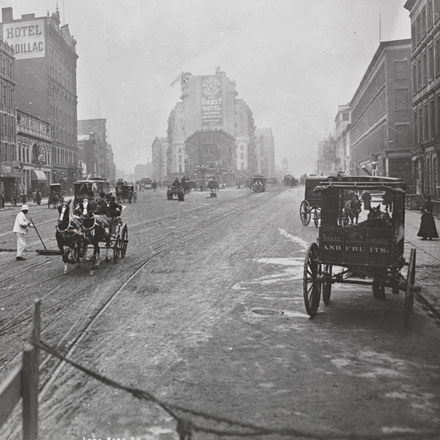 Byron Company. Longacre Square (Now Times Square), Broadway and 42nd Street, 1900. Museum of the City of New York. 93.1.1.17932